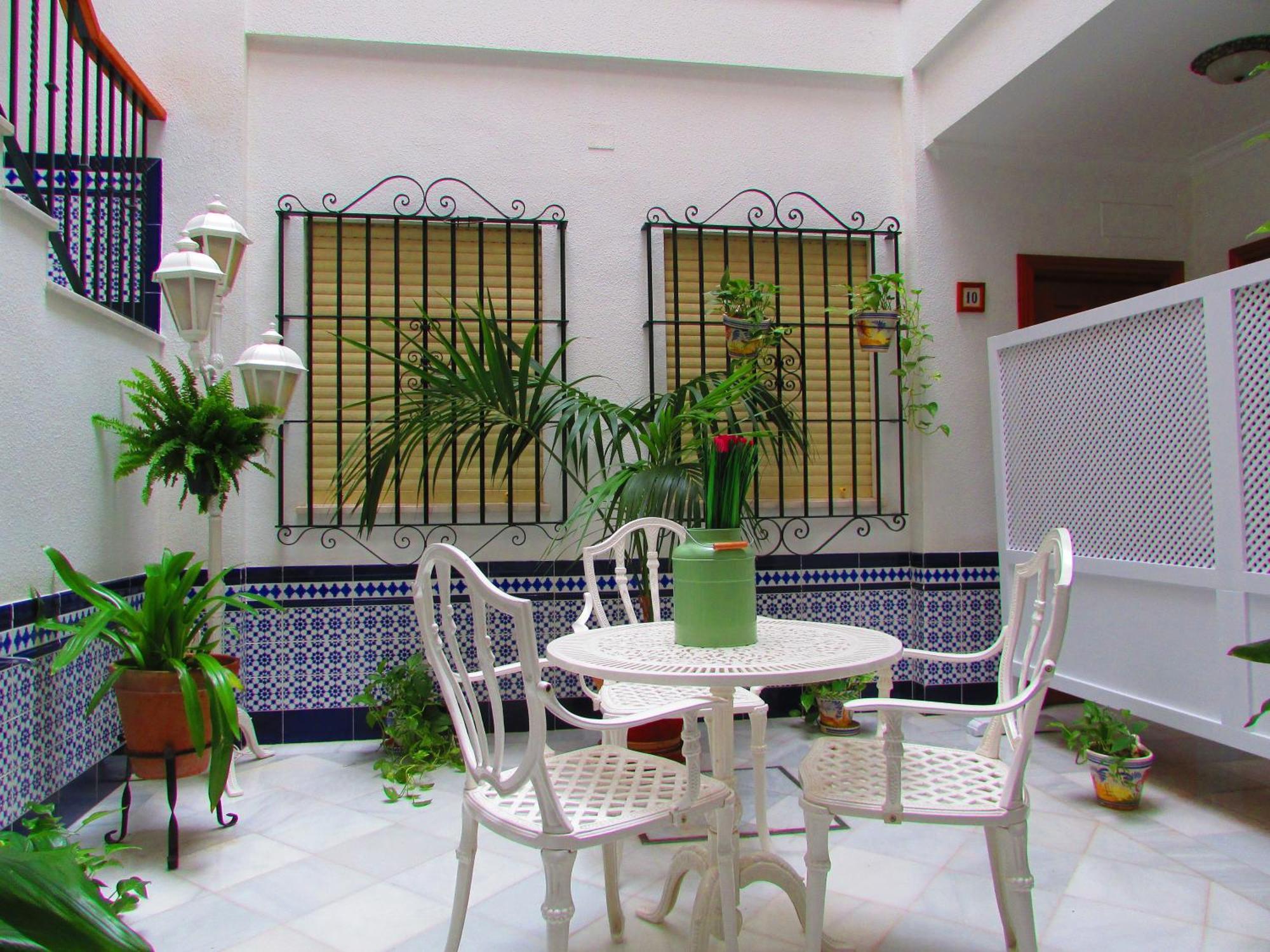 Hotel Mairena Mairena De Alcor Exterior photo