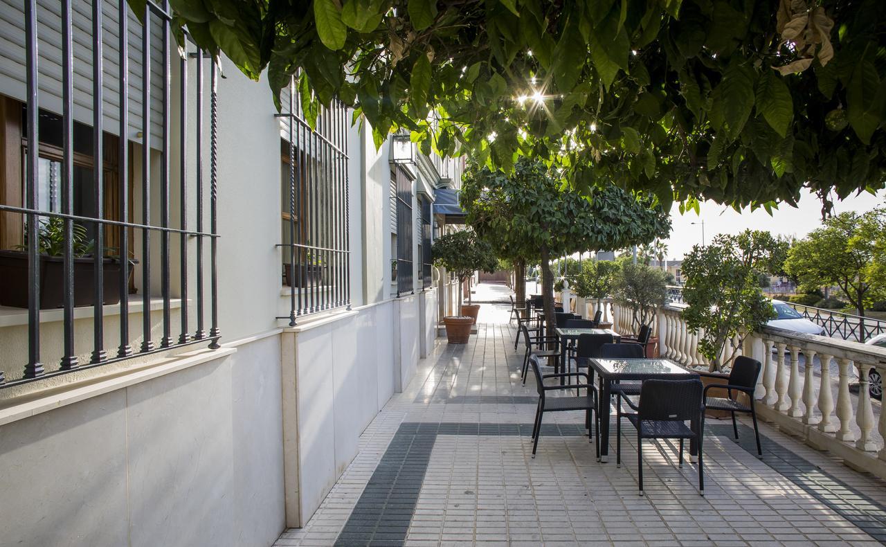 Hotel Mairena Mairena De Alcor Exterior photo
